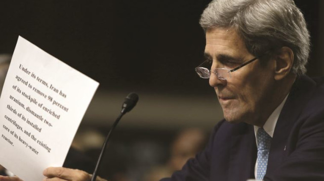ג'ון קרי במהלך שימוע בקונגרס (צילום: רויטרס)