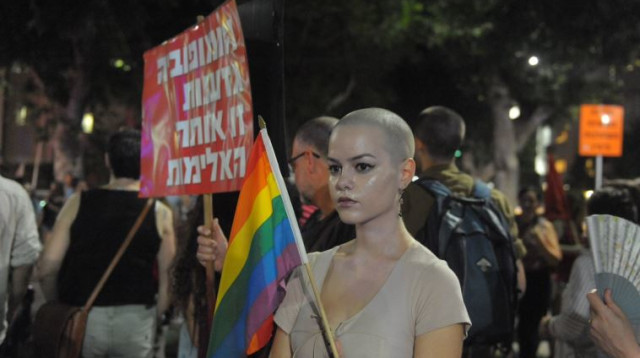 הפגנת מחאה נגד ההומופוביה  (צילום: אבשלום ששוני)