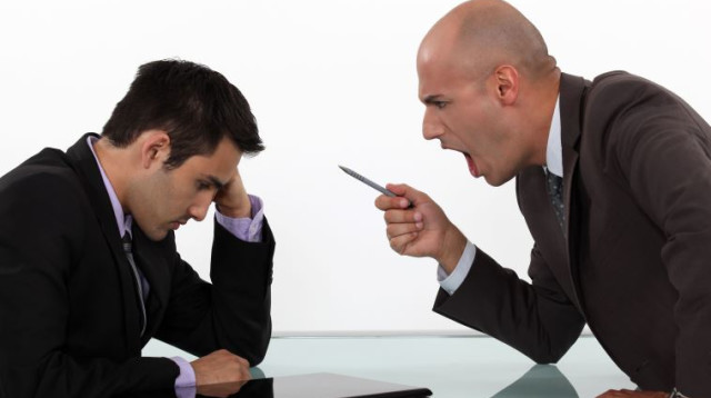 קשיים בהתנהלות מול הבוס בעבודה (צילום: אינגאימג)