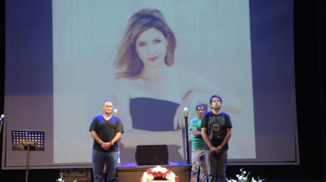 נפרדים מרמה מסינגר (צילום: אבשלום ששוני)