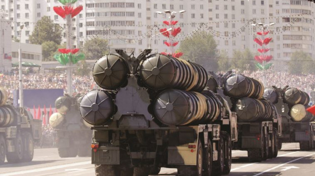 טילי S-300 (צילום: רויטרס)
