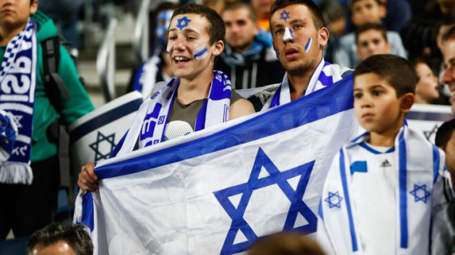 אוהדי כדורגל, ארכיון (צילום: יונתן זינדל, פלאש 90)