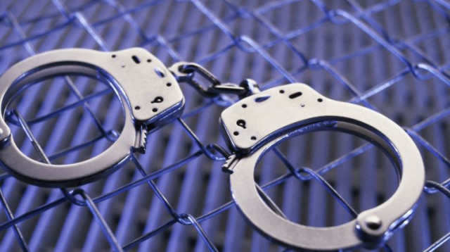 אזיקים  (צילום: אינגאימג)