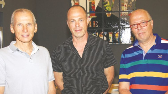 איקה אברבנל, יובל בראון ועומר בר לב (צילום: קרייג אריאב)