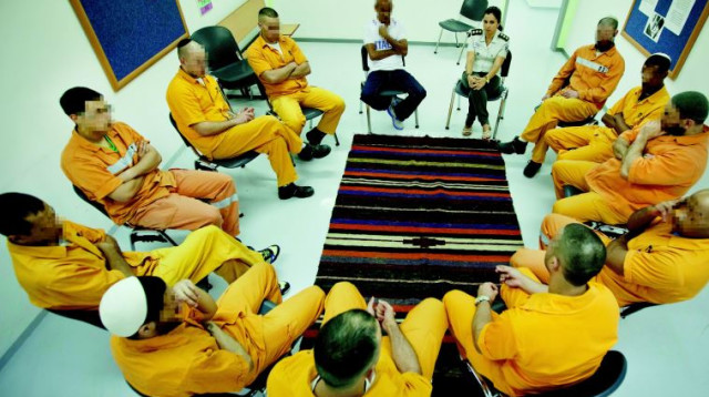 אסירים בכלא אלה (צילום: משה שי פלאש 90)