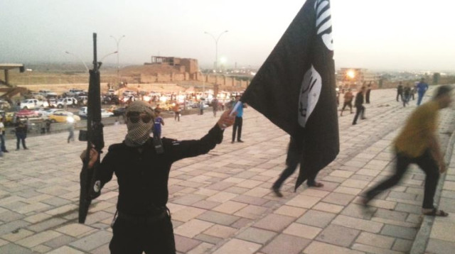 חייל דאעש (צילום: רויטרס)