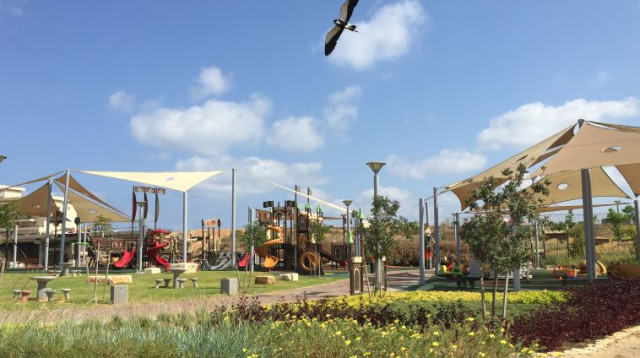 הפארק הבוטני החדש בעכו (צילום: דוברות עיריית עכו)