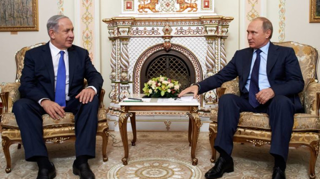 בנימין נתניהו נפגש עם נשיא רוסיה ולדימיר פוטין (צילום: דוברות שגרירות ישראל ברוסיה)