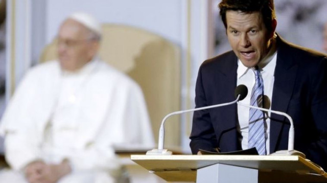 מארק וולברג מנחה אירוע בהשתתפות האפיפיור  (צילום: רויטרס)