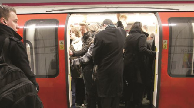 רכבת תחתית (צילום: רויטרס)