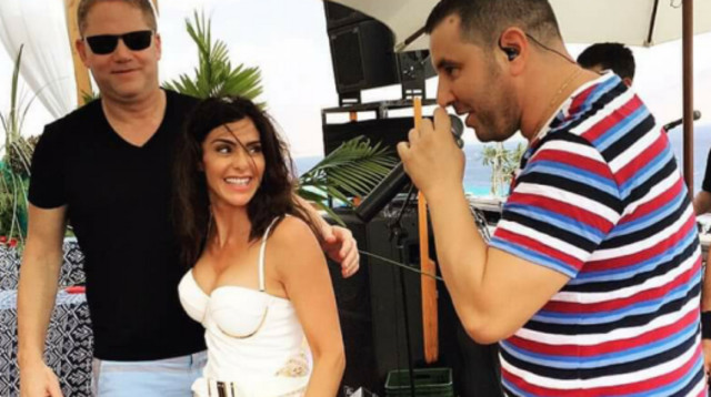 שלומי סרנגה מופיע בחגיגות החתונה של נעמה קסרי וגל ארז (צילום: יוסי גנון)