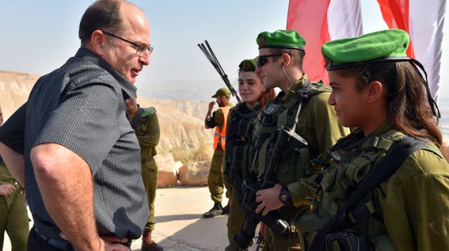 ביקור של שר הבטחון בגדוד אריות הירדן בבקעה (צילום: אריאל חרמוני, משרד הביטחון)