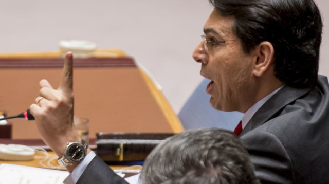 שגריר ישראל באו"ם דני דנון במועצת הבטחון  (צילום: רויטרס)