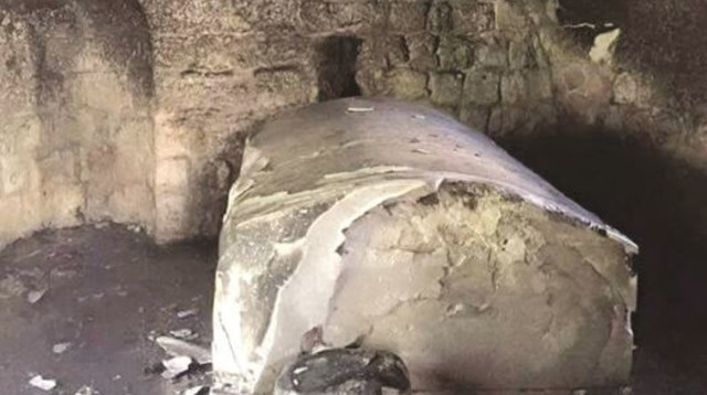 מתחם קבר יוסף (צילום: מאיר ברכיה)