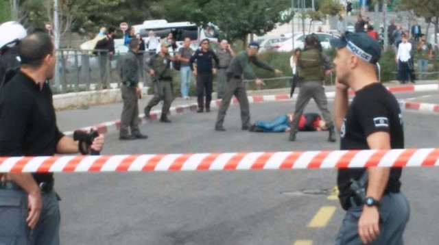 זירת פיגוע הדקירה ברכבת הקלה בירושלים  (צילום: דוברות איחוד הצלה)