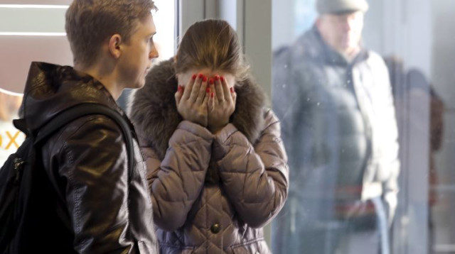 התרסקות המטוס הרוסי בסיני, קרובי משפחה של הנוסעים שנהרגו (צילום: רויטרס)