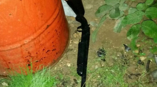 הנשק ששימש לביצוע הפיגוע בבית ענון (צילום: תקשורת שב"כ)