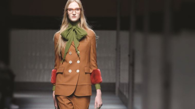 חליפה מתוך תצוגת האופנה של גוצ׳י, אופנה (צילום: הנס מוריץ)