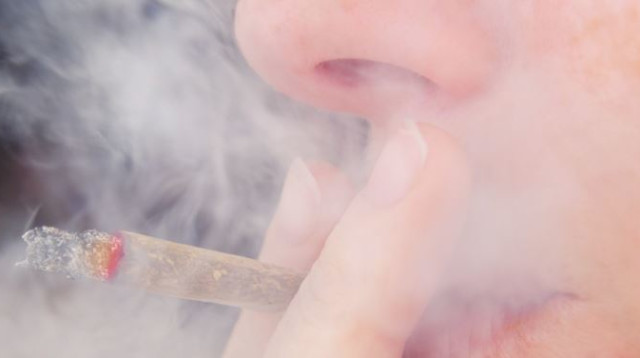 סיגריות (צילום: אינגאימג)