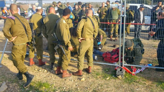 זירת הפיגוע בגוש עציון (צילום: לוחמי אש תחנת עציון)