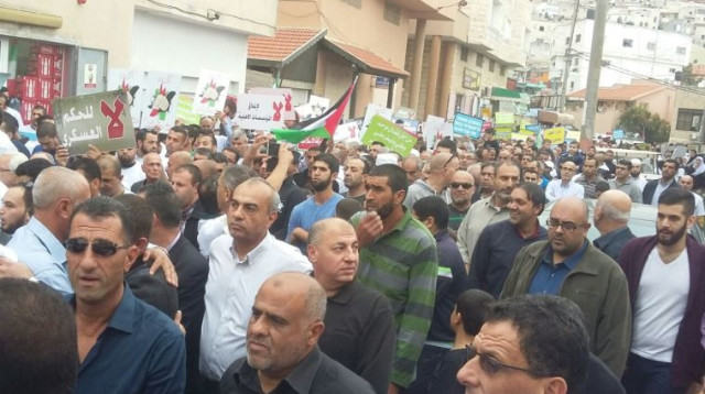 אלפים בהפגנת תמיכה בתנועה האסלאמית באום אל פאחם (צילום: הוועד העממי של התנועה האסלאמית)