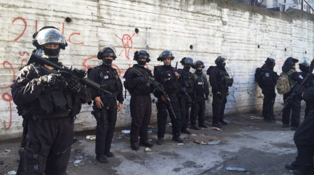 משטרת ירושלים לפני ביצוע הריסת ביתו של המחבל (צילום: חטיבת דובר המשטרה)