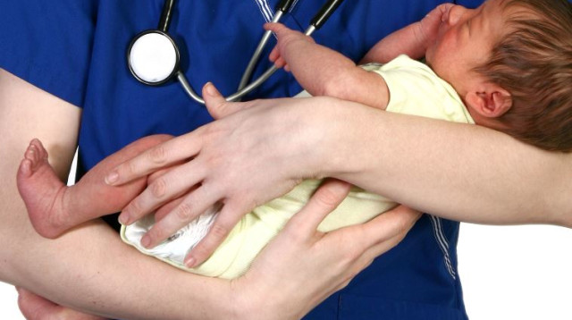 תינוק בבית חולים, אילוסטרציה (צילום: אינגאימג)