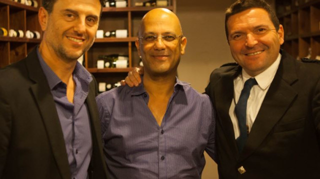 טל חוטינר יזהר אפרתי ואמיר לפיד, הלאונג' (צילום: דורון כורש)