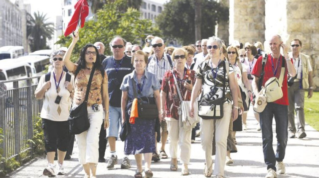 מורי דרך, קבוצת תיירים, הדרכה (צילום: פלאש 90)