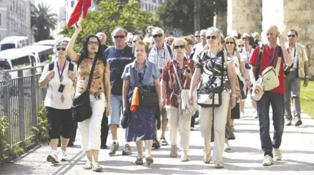 מורי דרך, קבוצת תיירים, הדרכה (צילום: פלאש 90)