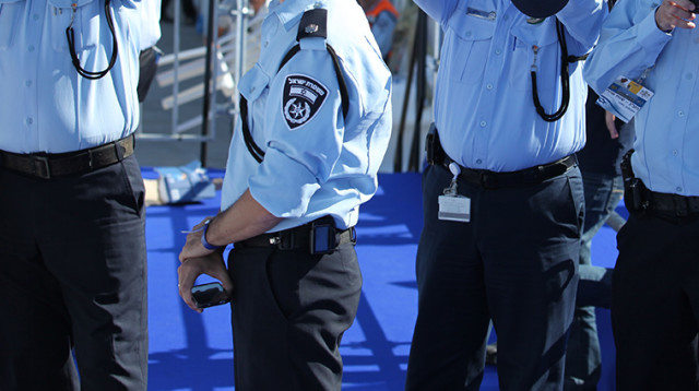 שוטרים (צילום: פלאש 90)