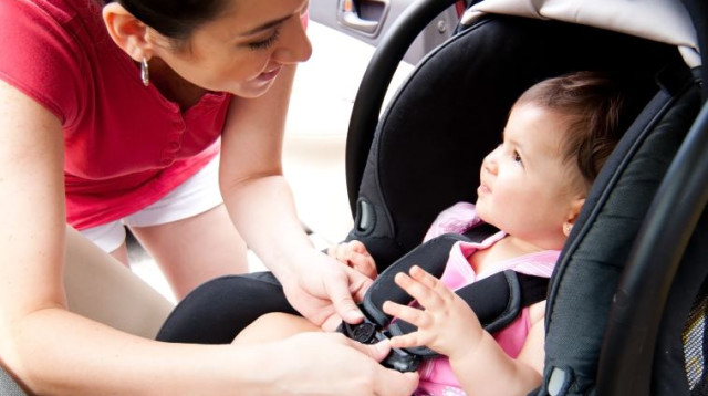 חוגרים ונוסעים (צילום: ingimage ASAP)