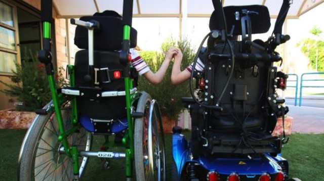 ילדים בעלי מוגבלות בכסא גלגלים (צילום: מירי צחי)