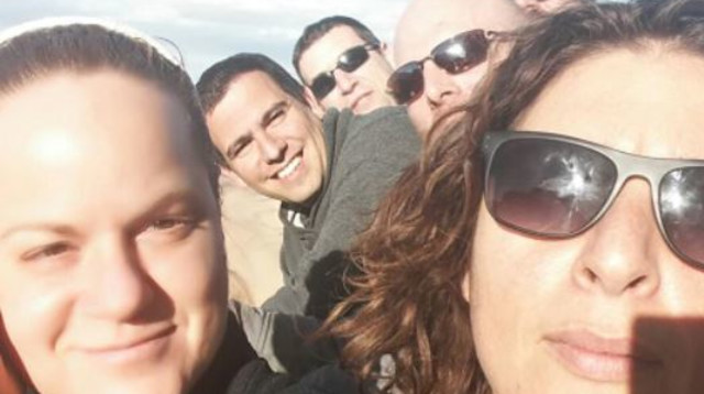 אילן צינמן ועידו ירושלמי, מיכל רומי, מתן אברמוביץ, והדר גור אריה, הלאונג' (צילום: הדר גור אריה)