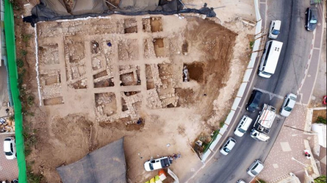 שרידי המצודה הכנענית בנהריה (צילום: גיא פיטוסי, באדיבות רשות העתיקות)