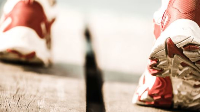 נעלי ספורט (צילום: אינגאימג)