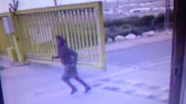 המחבלת בענתות (צילום: תומר רבש"צ ענתות)