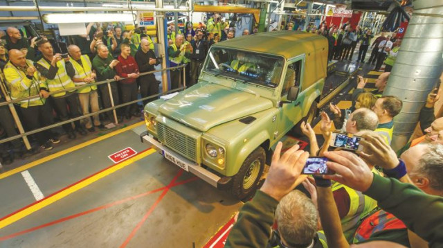 הפרידה מדיפנדר לנד רובר (צילום: יח"צ לנד רובר)