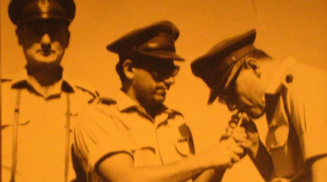 רוברט דסה, ויקטור לוי ופיליפ נתנזון (צילום: באדיבות רוברט דסה)