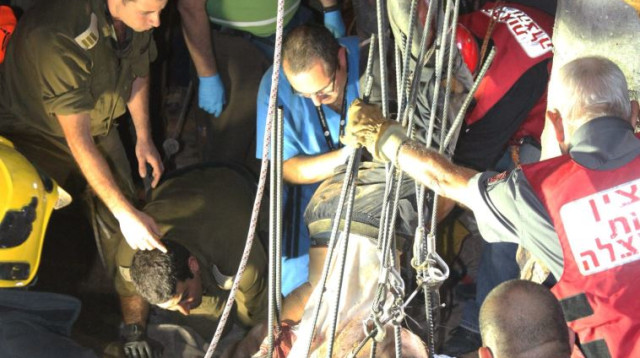 תאונת עבודה באתר בנייה ברחובות  (צילום: רענן כהן)