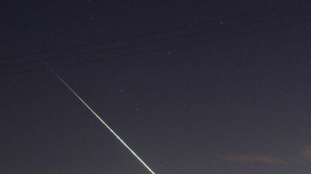 מטאוריט חולף בשמים (צילום: רויטרס)