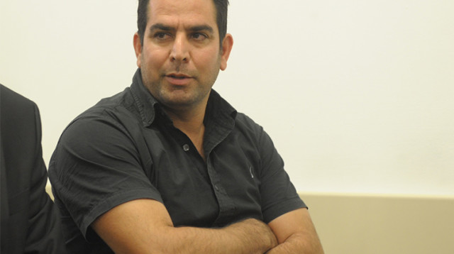 מני נפתלי בבית המשפט בהרצליה (צילום: אבשלום ששוני)