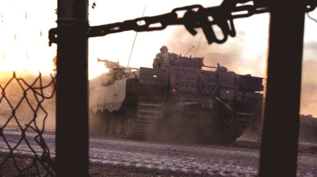 שער הכניסה ללבנון, 2006 (צילום: יהונתן שאול)