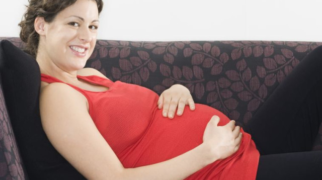 אשה בהריון (צילום: אינגאימג)