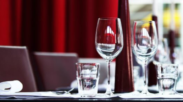 כוסות יין (צילום: אינגאימג)