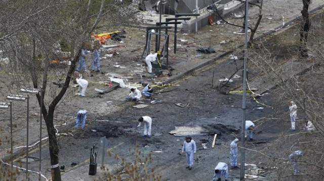 זירת פיצוץ מכונית התופת באנקרה, טורקיה (צילום: רויטרס)