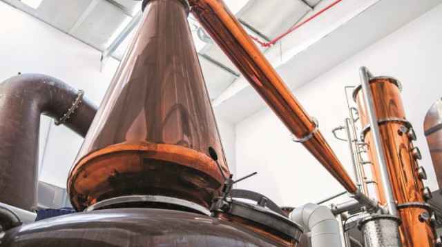 מזקקת Milk & Honey (צילום: יפעת זוהר)