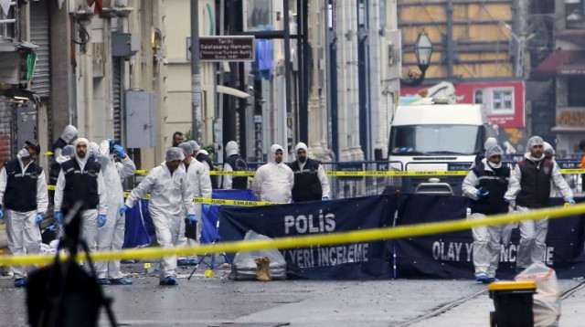 זירת הפיגוע באיסטנבול (צילום: רויטרס)