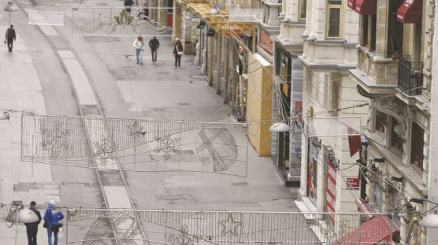 רחוב איסתיקלאל שבו אירע הפיגוע באיסטנבול (צילום: רויטרס)