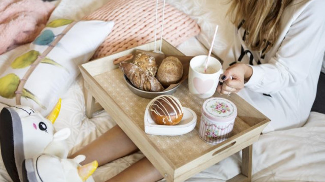 רביצה בבית (צילום: דנה קרן)